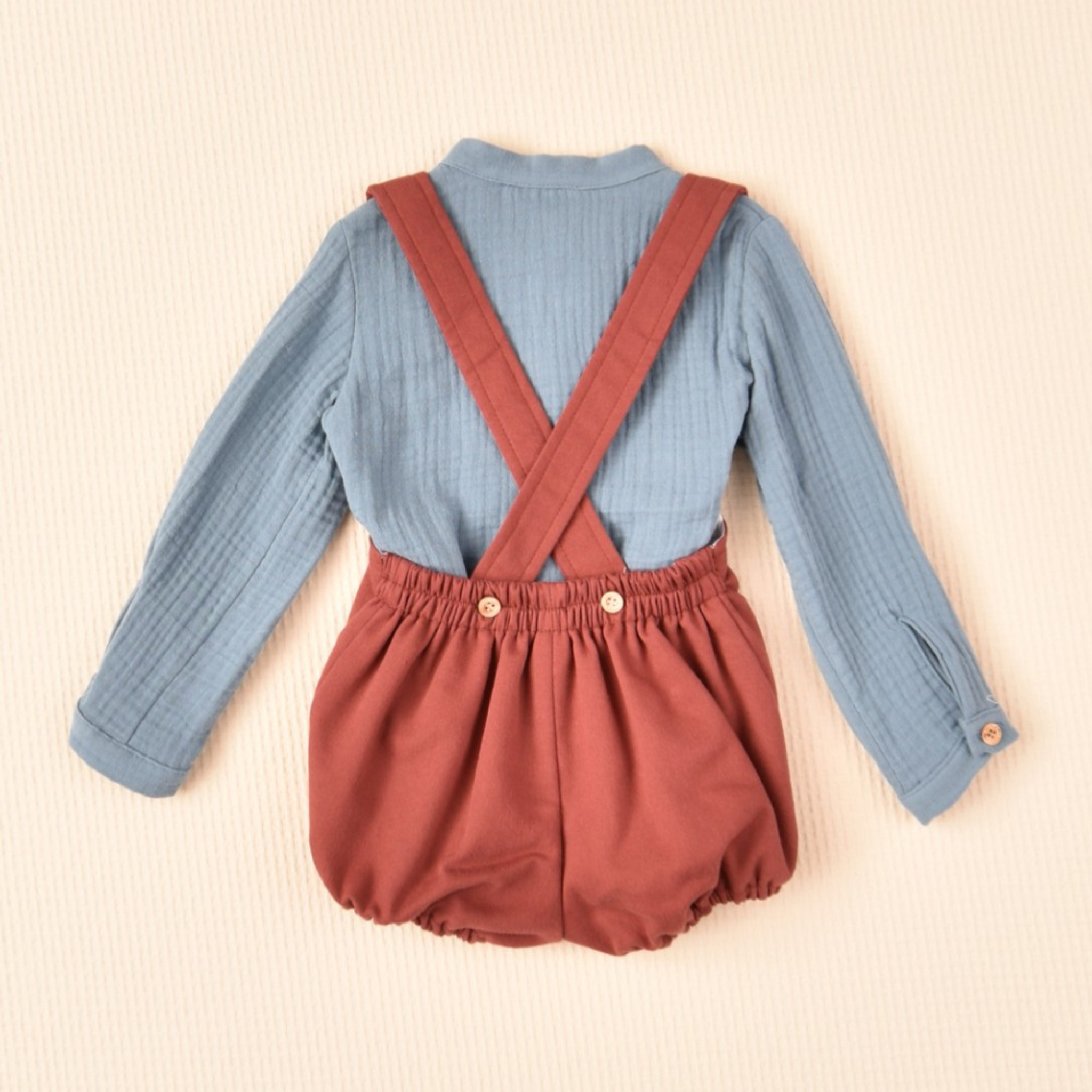 Selebukse og skjorte